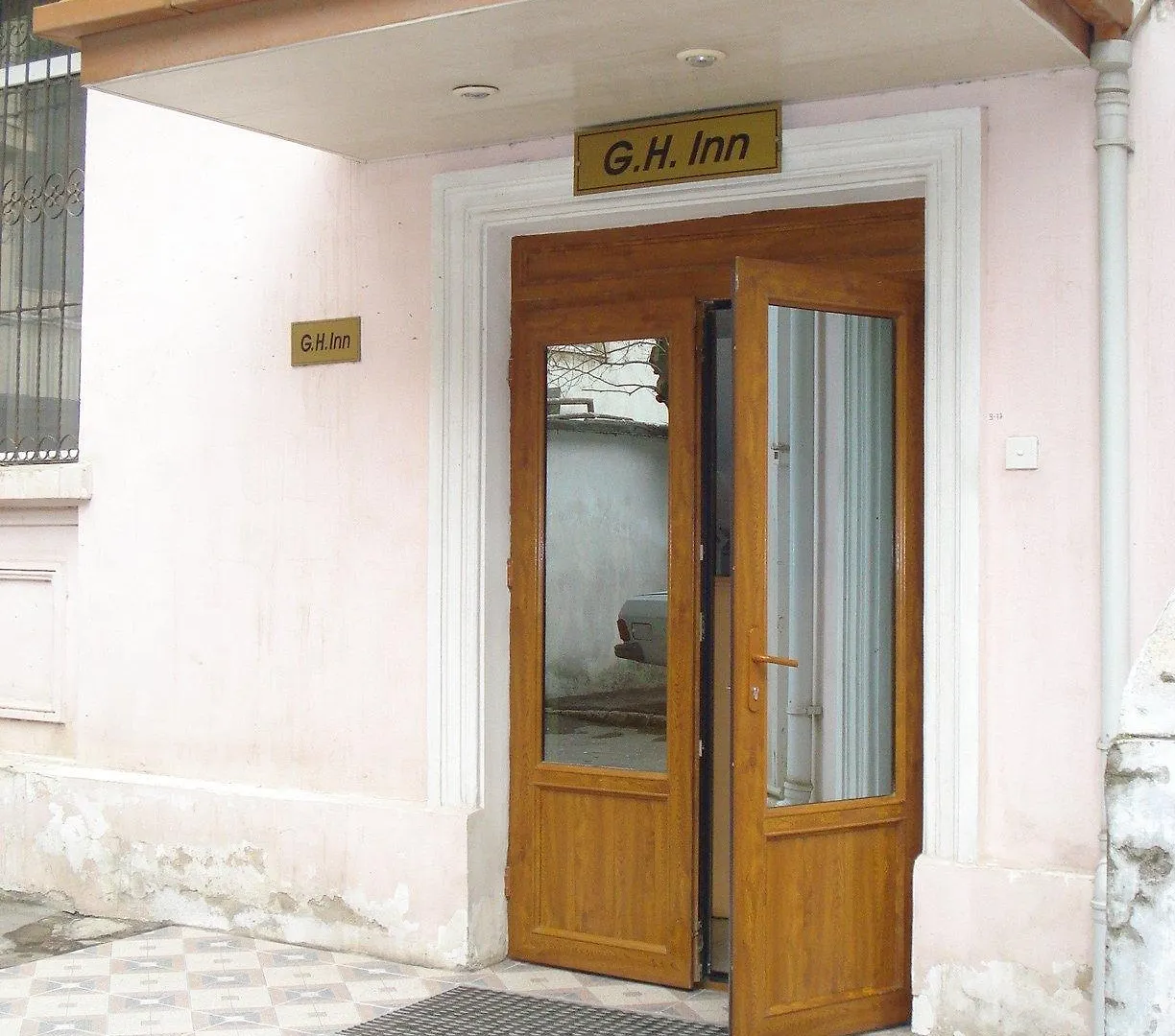 Guest House Inn & Hostel Hokmeli 2*,
